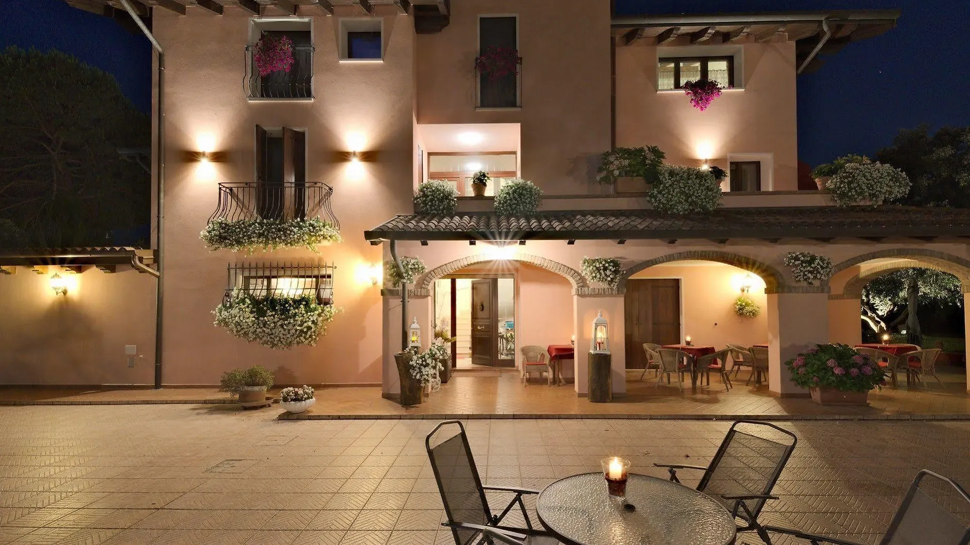 טסרה Villa Ai Tigli Venezia Guest House 3*,